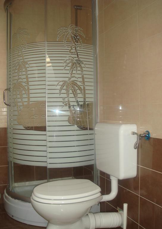 Apartments Jelicic Selce Exterior foto